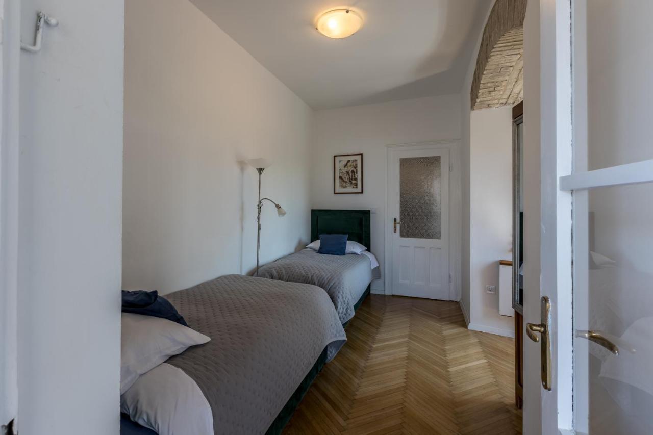 The Heart Of Palace Apartment Split Extérieur photo